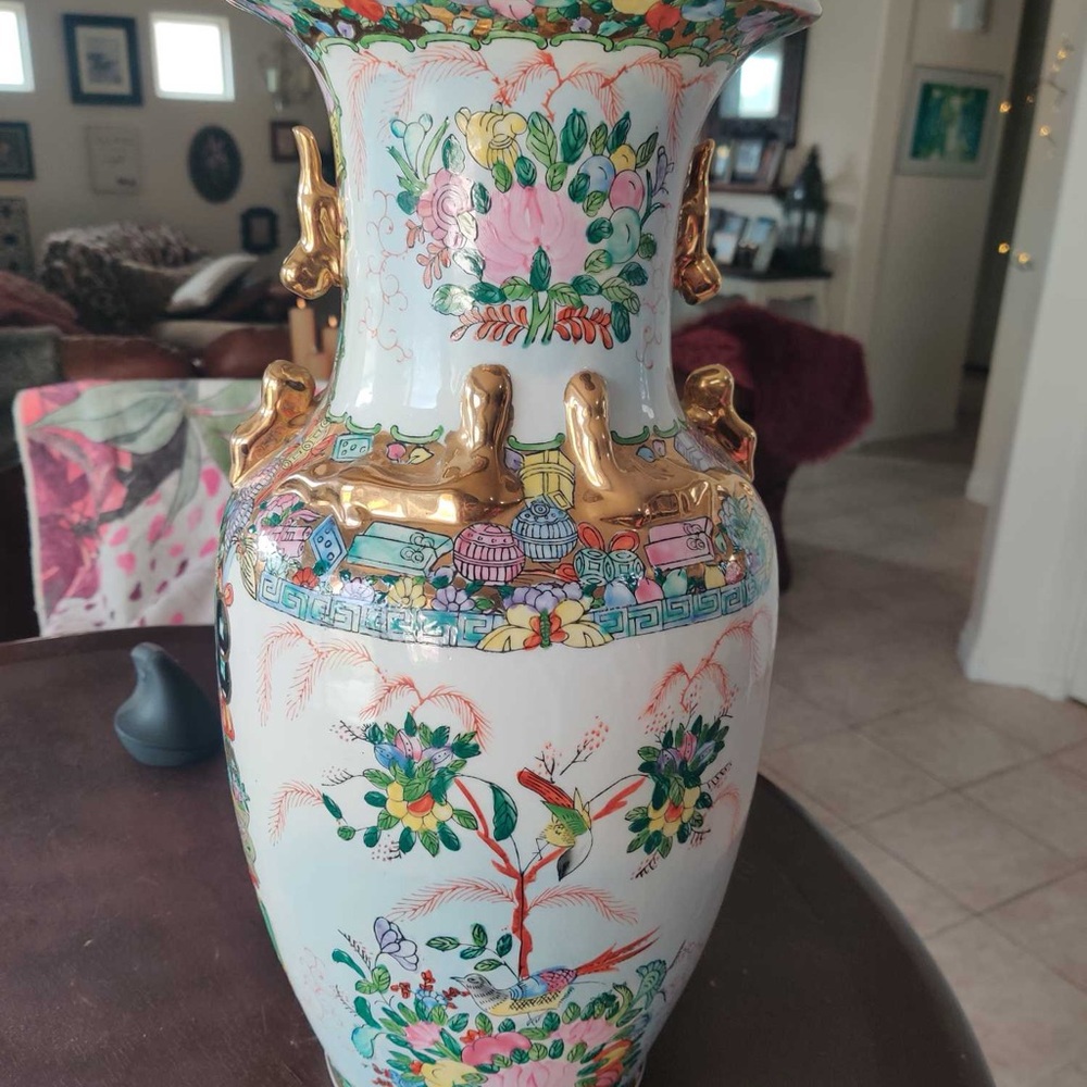 Chinese Floral Porcelain Vase with Gold Accents
